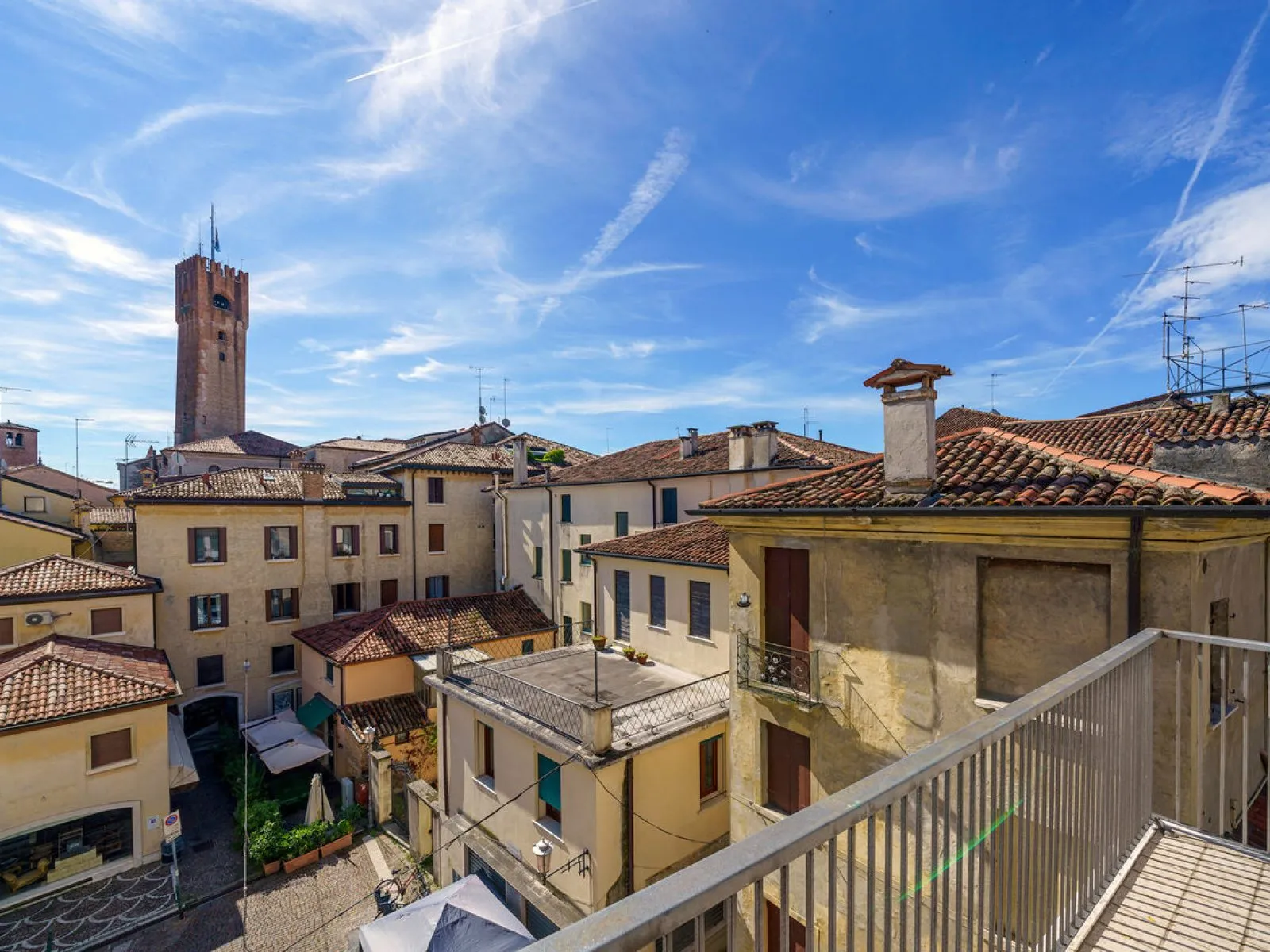 Terrazza privata con vista sui tetti del centro storico di Treviso Ca' Fe